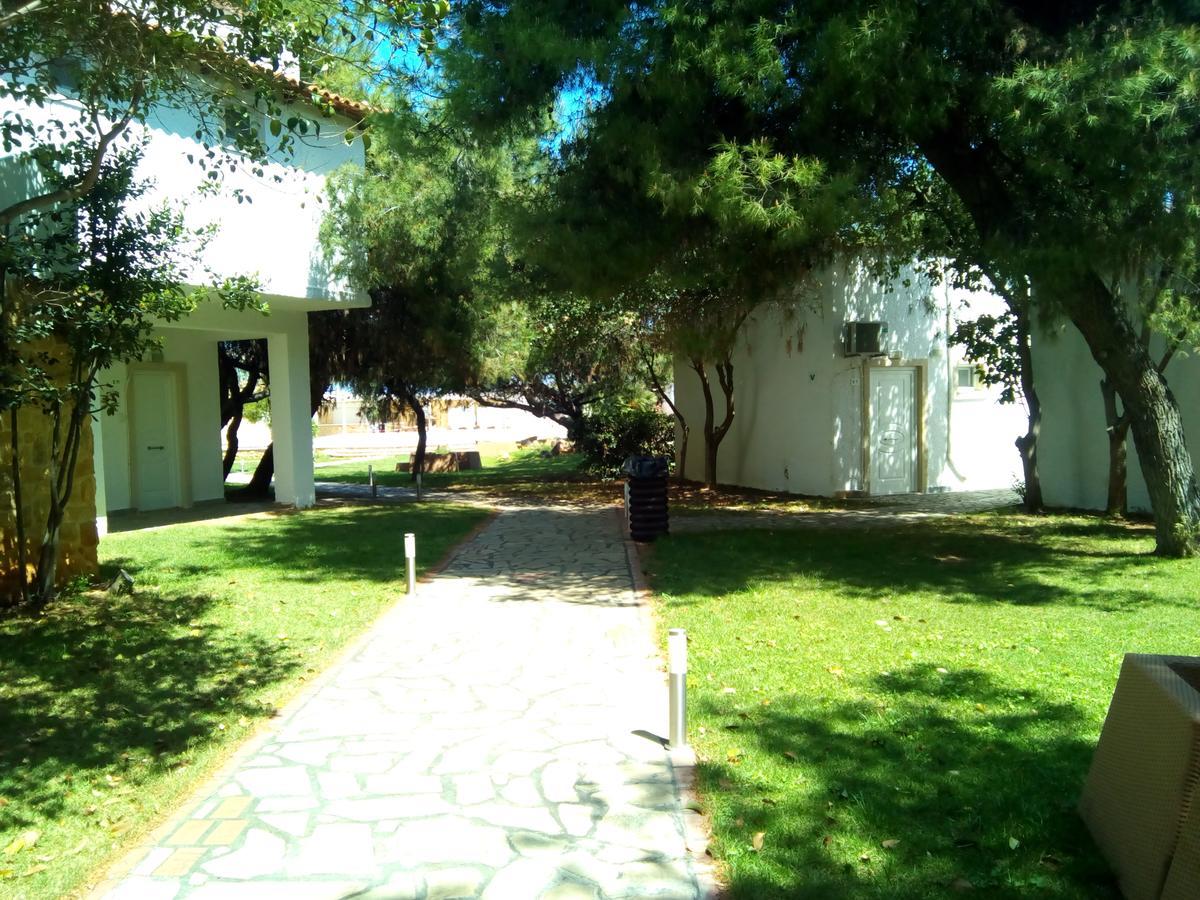 מלון Kokkónion Marzi Beach And Bungalows מראה חיצוני תמונה